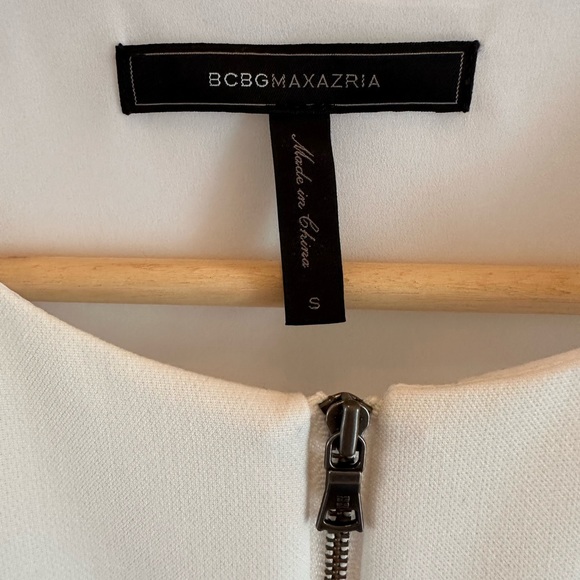 Top BCBGMAXAZRIA blanc comme neuf - Picture 4 of 4